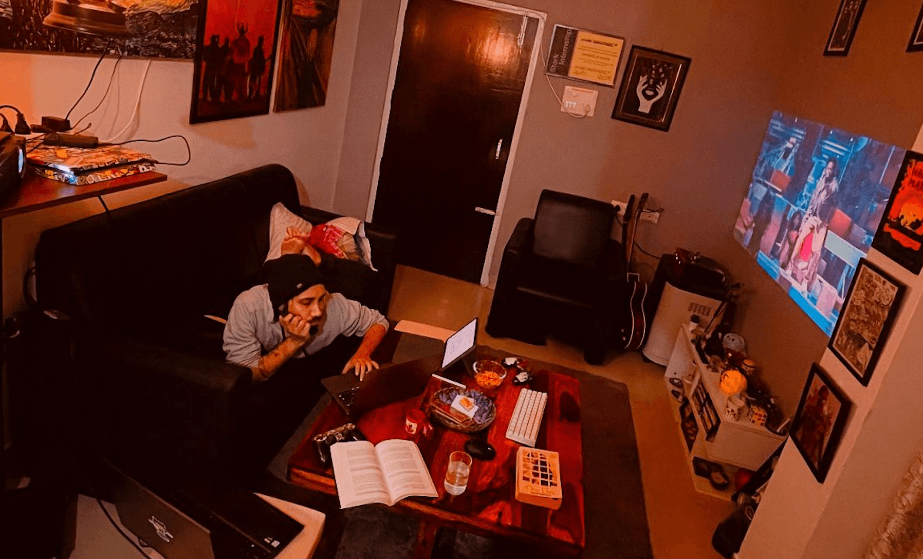 10 Quality Items an Indian Bachelor Should Have in His Bachelor Pad